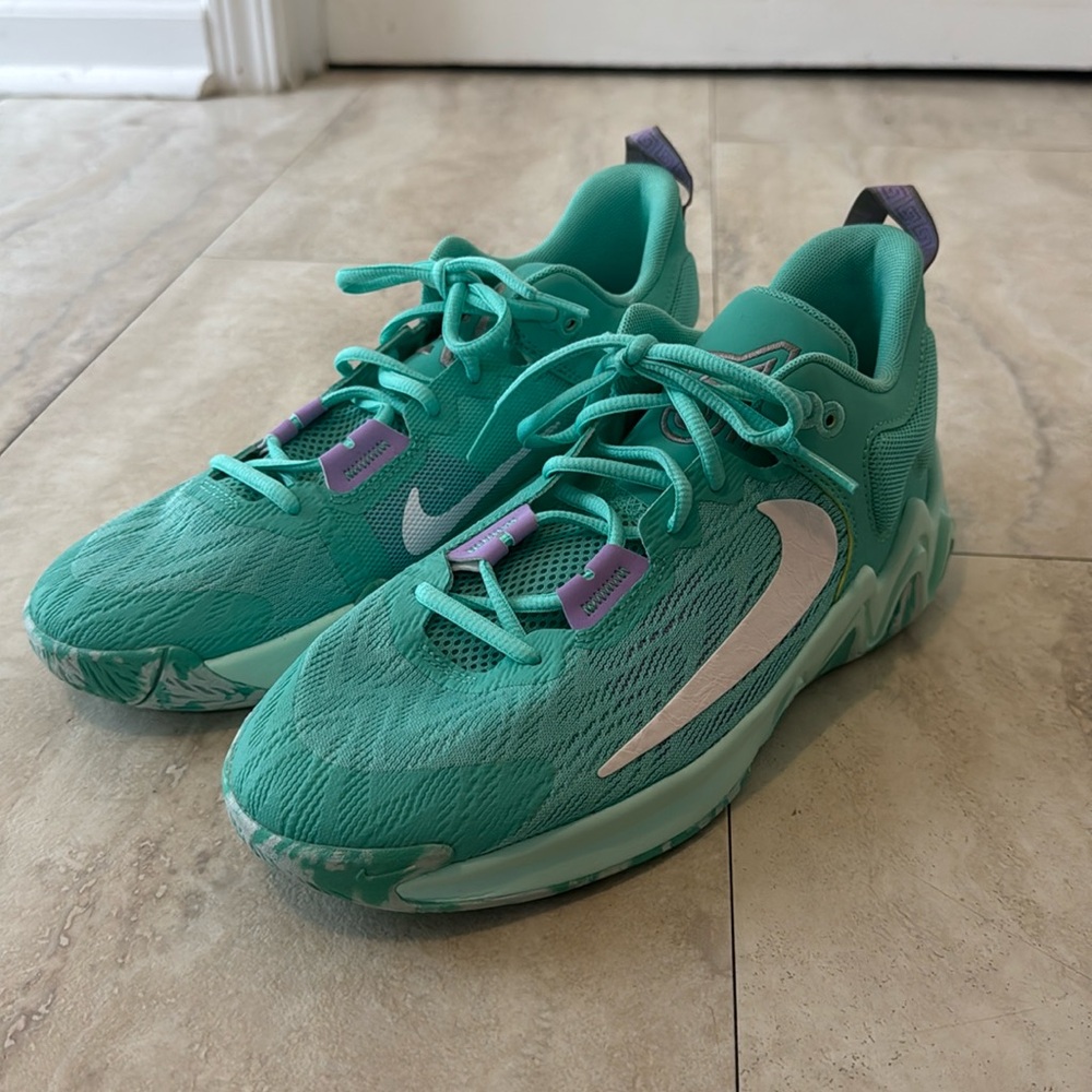 Giannis Immortality Mint Purple Boys Size 7Y Basketball Shoes Sneakers